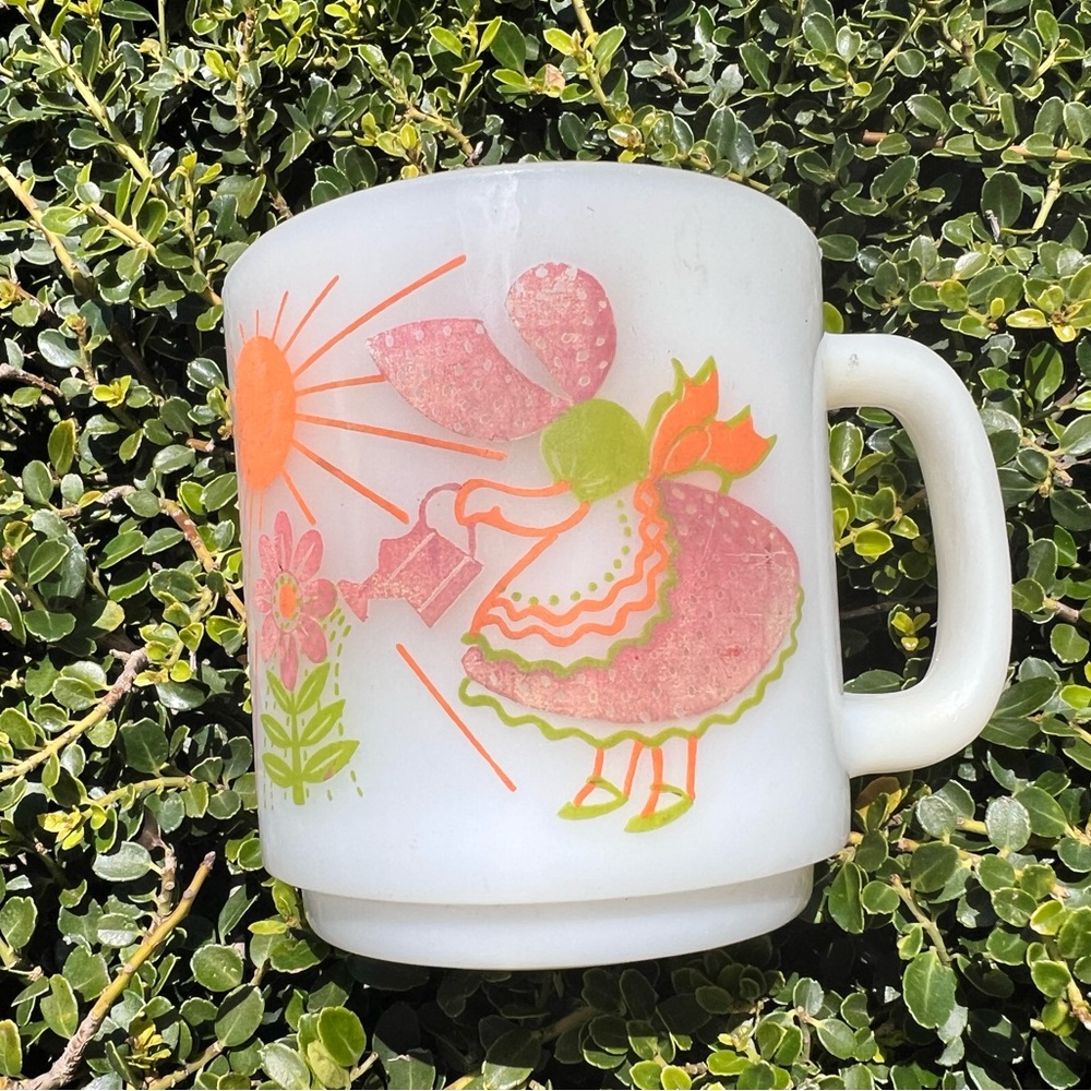 Glasbake Everything Grows With Love Mug Cup Retro Vintage “D” Handle Nice